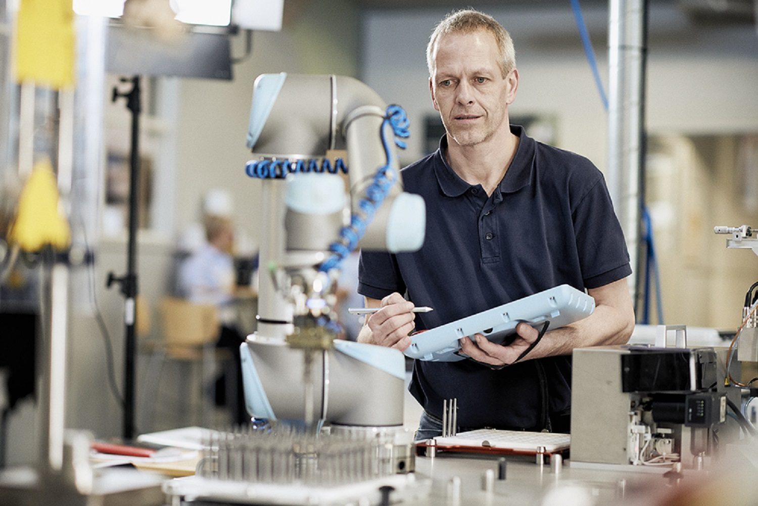 cobot-integration-schweiz Einrichtung eines Cobots von Universal Robots