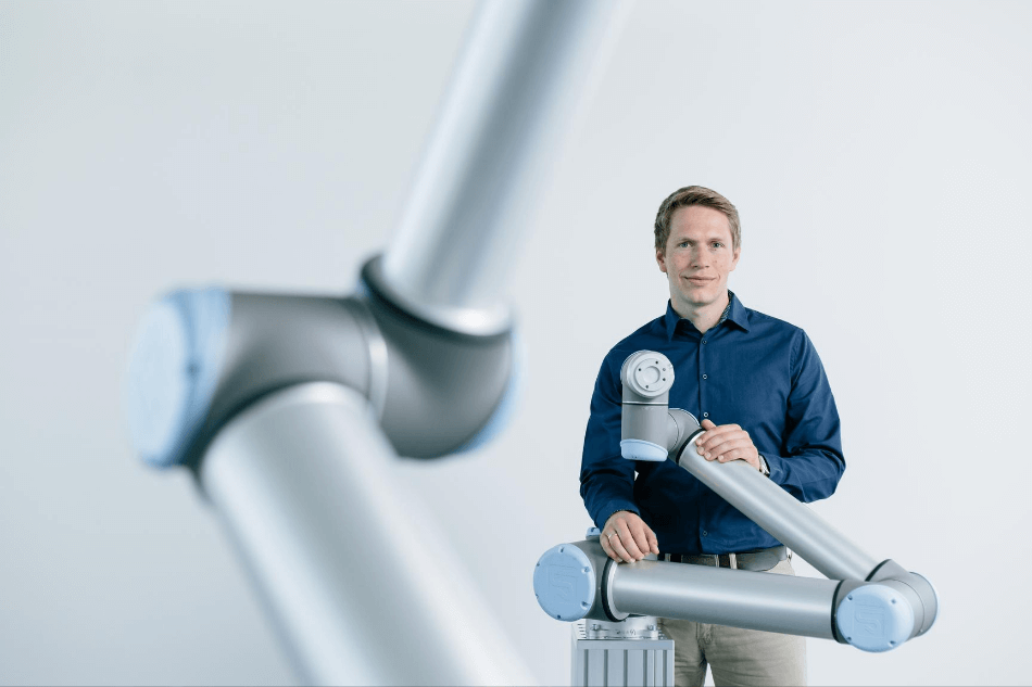 Cobots are used in schools