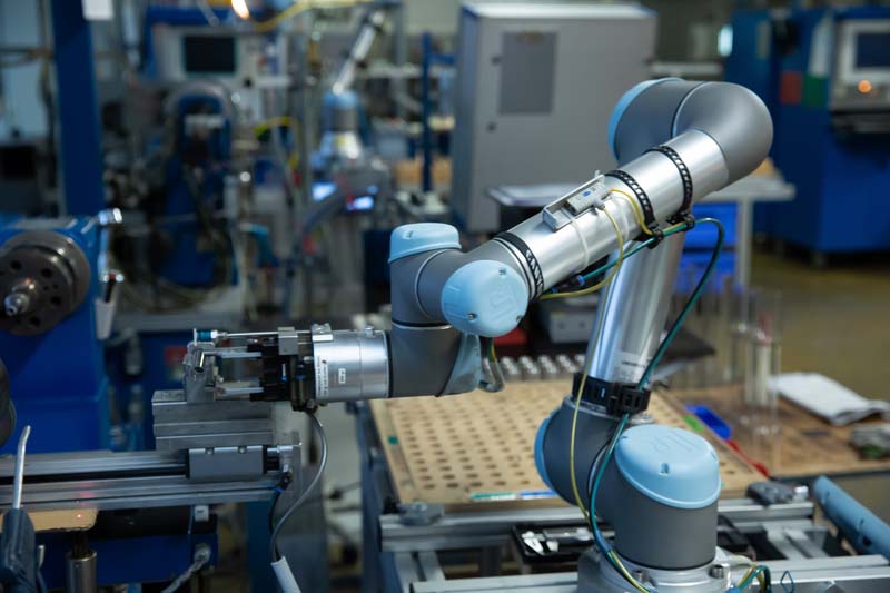 cobots von universal robots im einsatz
